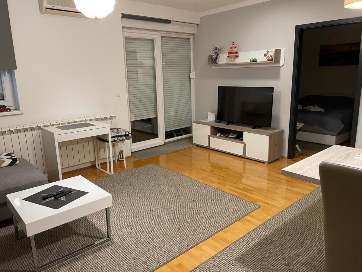 Apartman Luna Near Zagreb Airport Velika Gorica Zewnętrze zdjęcie