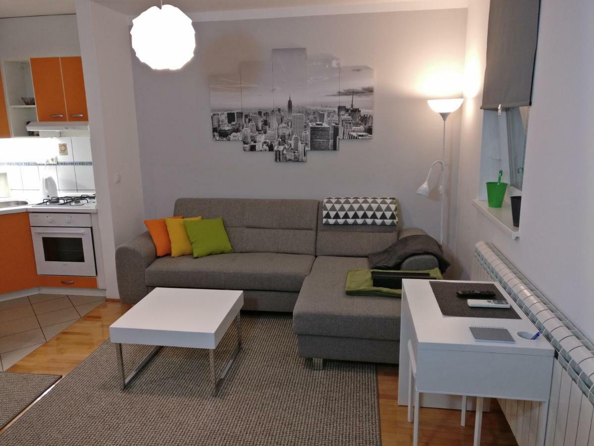 Apartman Luna Near Zagreb Airport Velika Gorica Zewnętrze zdjęcie