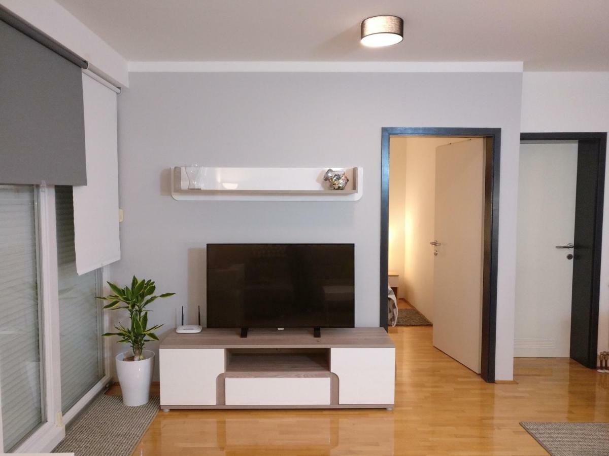 Apartman Luna Near Zagreb Airport Velika Gorica Zewnętrze zdjęcie